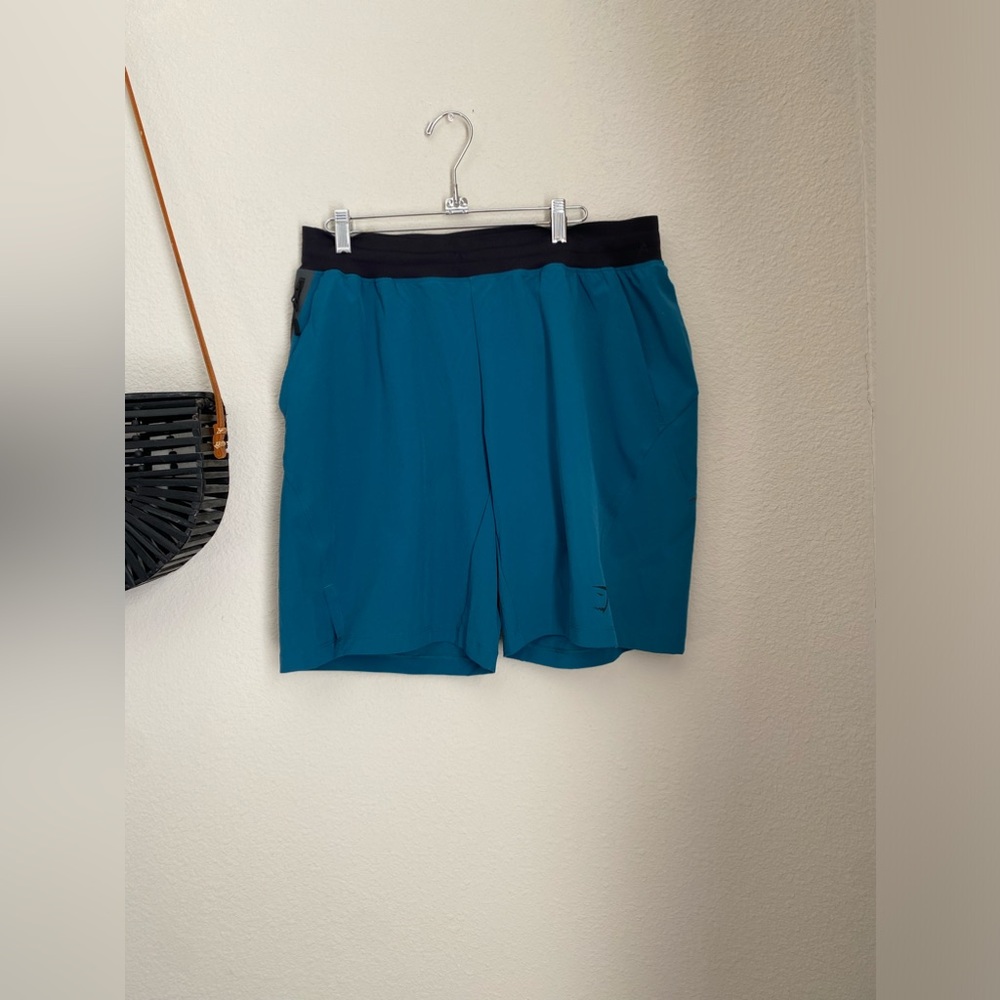 Gymshark Apex 5” Perform Shorts, Size Large